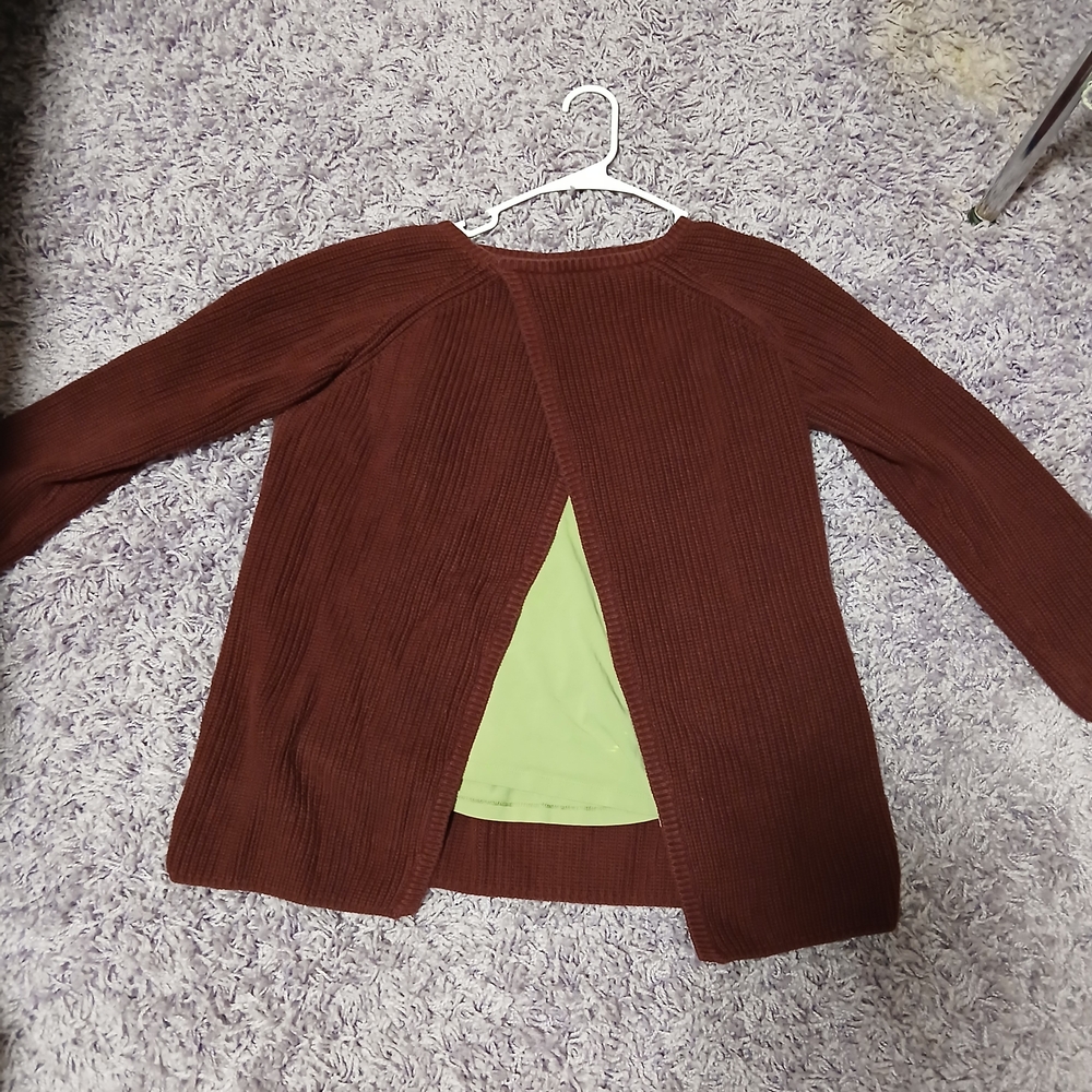 4 Comfy Sweaters And Sweatshirt